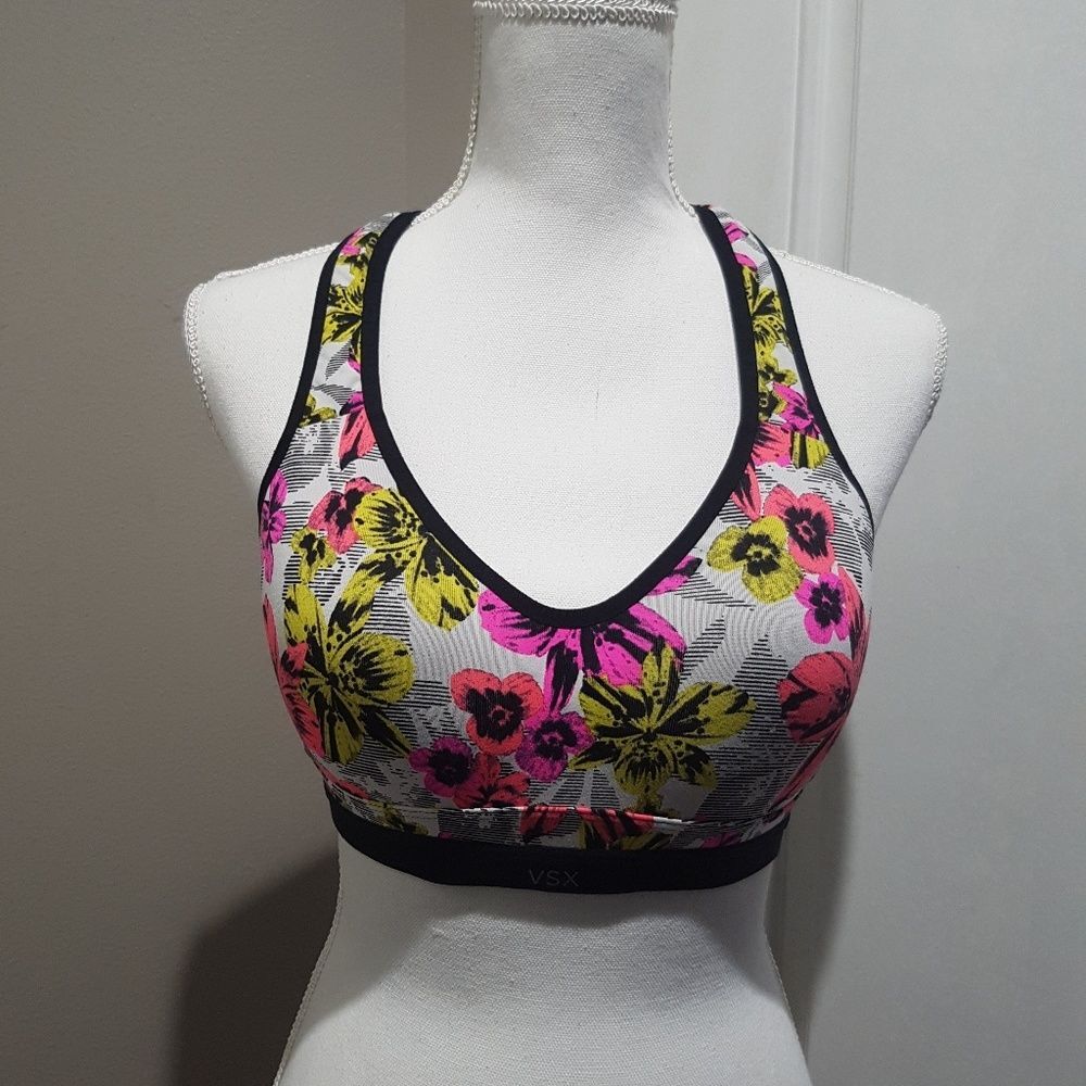 Victoria's Secret sports bra size 34C